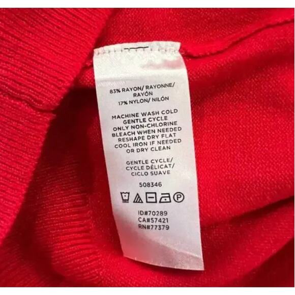 **NWT Ann Taylor Red W/Button Cuff Detail Turtleneck Sweater - SIZE MEDIUM - Picture 5 of 5